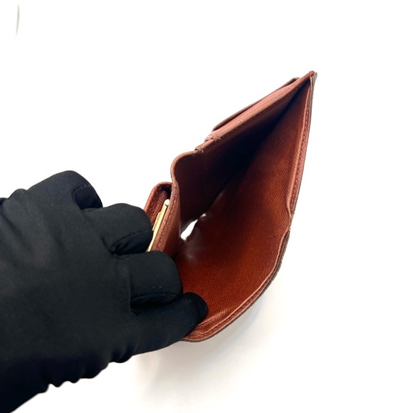 Authentic Louis Vuitton LV Monogram Compact Kiss Closure Wallet - Picture 13 of 16